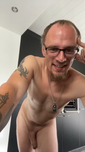 fkk_sven1  06-09-2021 Recorded Video Topless